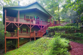 Quiet Murphy Hideaway with Decks and Outdoor Fireplace